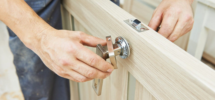 interior door repair Rancho Calaveras